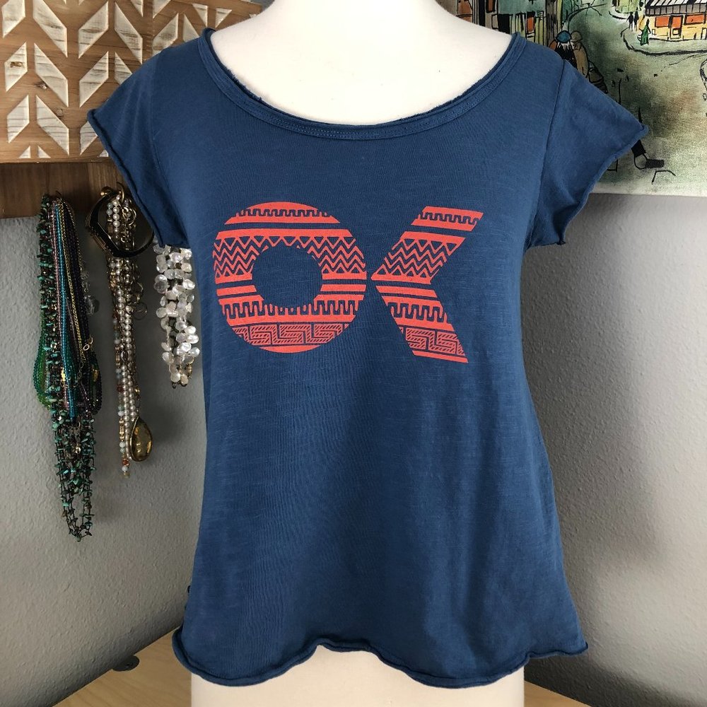 INSPIRA Greece Art to Wear Graphic T Shirt Women’s size M Blue Red